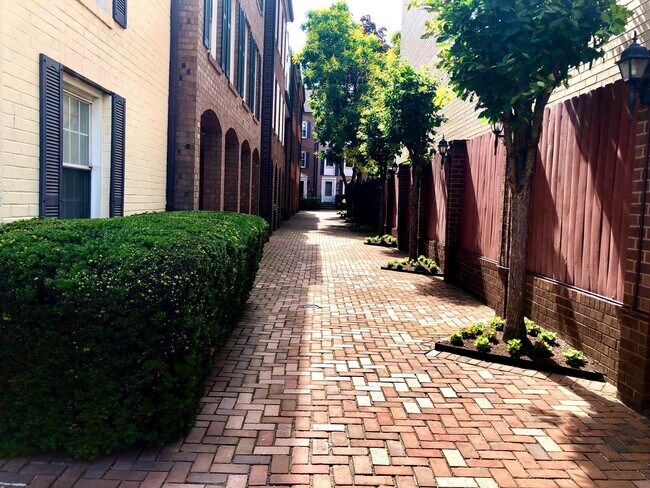 Foto del edificio - 900 24th St NW