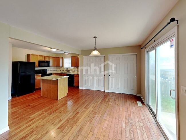 Building Photo - 1231 Candora St