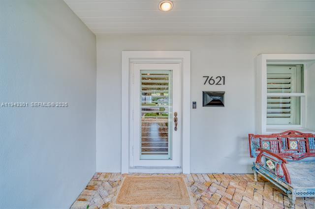 Building Photo - 7621 SW 65th Pl