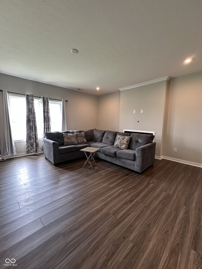 Foto del edificio - 5499 Wood Spg Ln