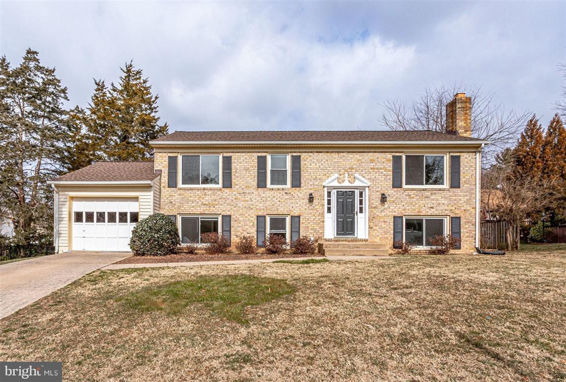 12024 Stuart Ridge Dr, Herndon, VA 20170 House Rental in Herndon, VA