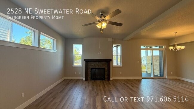 Building Photo - 2528 NE Sweetwater Rd