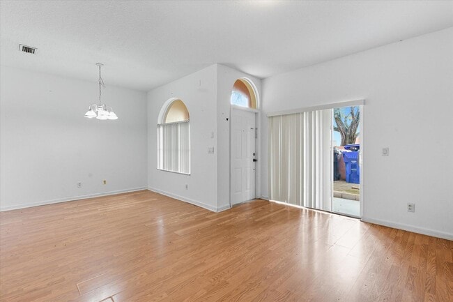 Building Photo - 1407 S Santa Catalina Cir