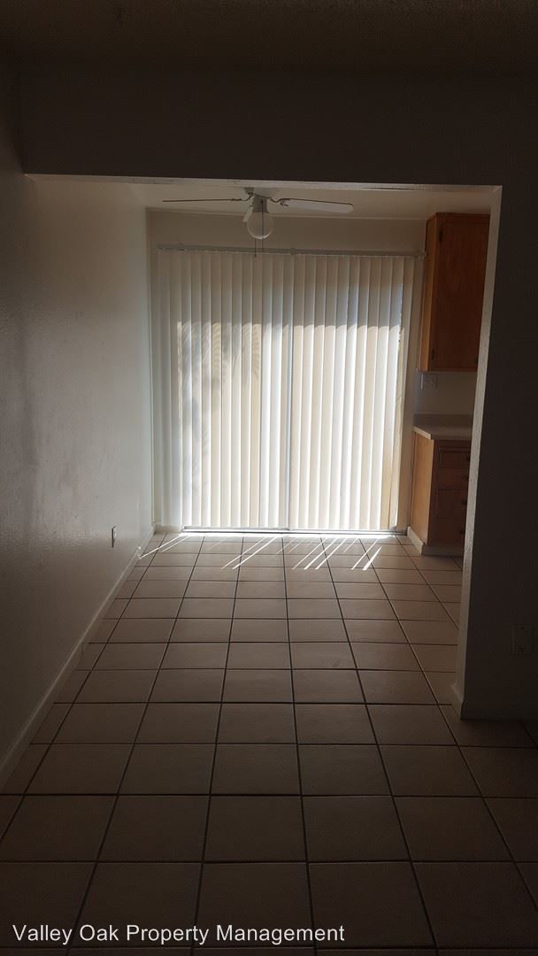 Foto del edificio - 1240 N Olive Ave