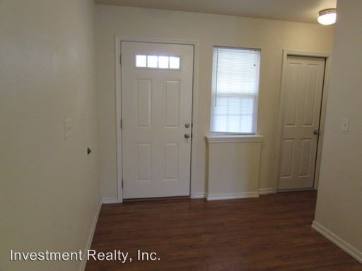 Foto del edificio - 128 Andrews Dr