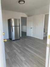 Building Photo - 56 Charles St