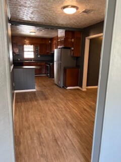 Building Photo - 100 Francis St