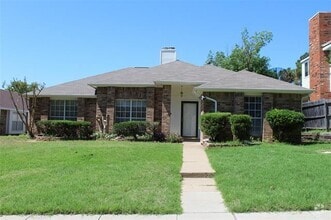 Building Photo - 3805 Silver Maple Dr
