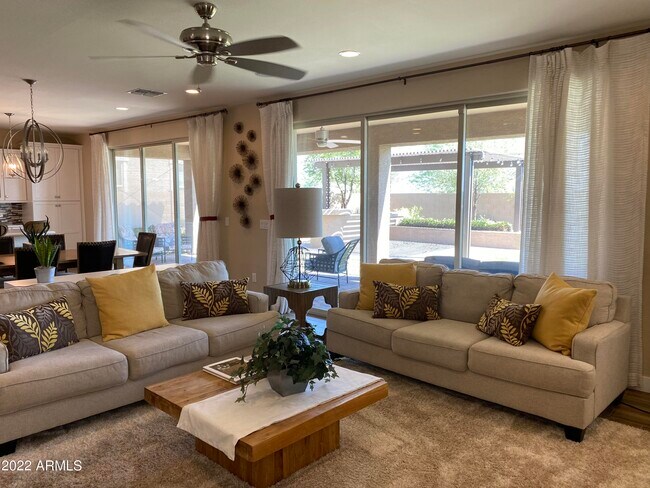 Building Photo - 12131 W Candelaria Dr