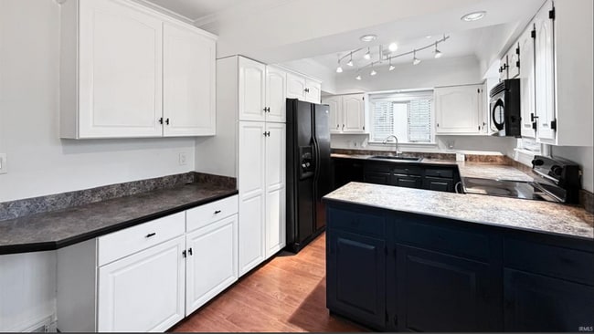 Building Photo - 1825 Bellemeade Ave