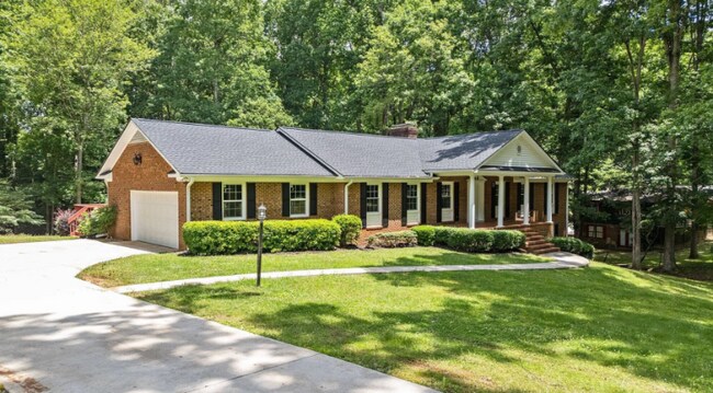 Foto del edificio - 3204 Manor Ridge Dr