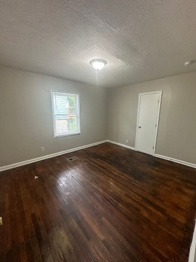 Foto del edificio - 3 bed 2 bath in Atlanta!