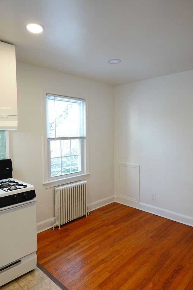 Building Photo - 8207 Garland Ave