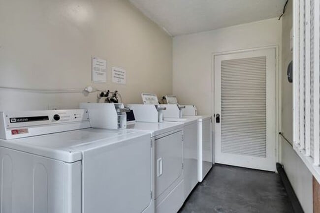 Interior Photo - 11423 Ohio Ave