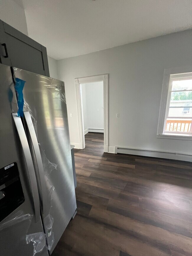 Foto del edificio - 195 Maple St