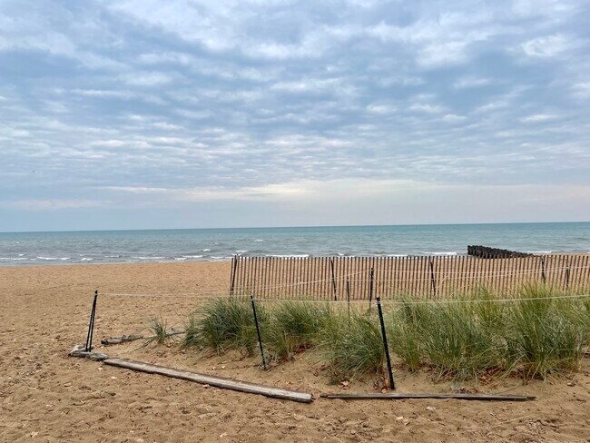 Foto del edificio - 1057 W Columbia Ave