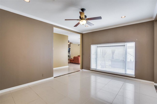 Building Photo - 11514 Lakeside Pl Dr