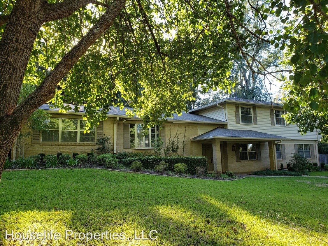 4 br, 3.5 bath House 2000 Pepper Ridge Dr House for Rent in