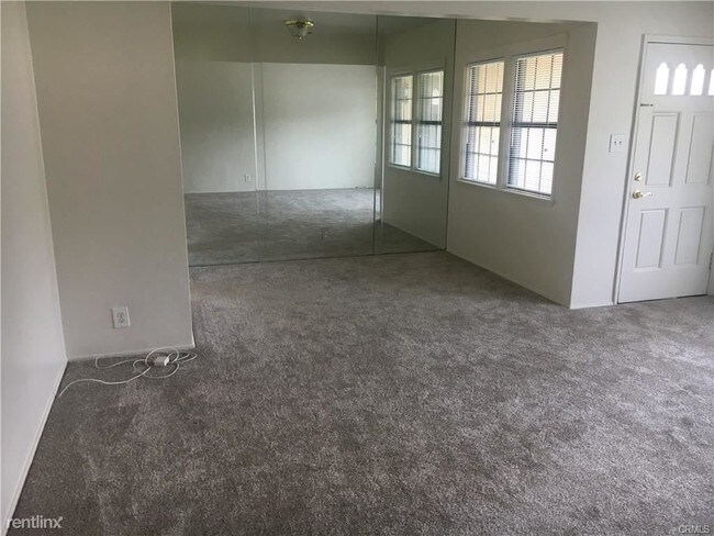 Foto del edificio - 3 br, 2 bath House - 1720 Winona Ave