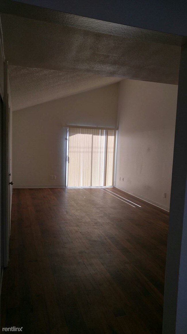 Building Photo - 8901 N 35th Ave