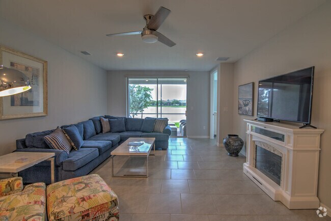 Building Photo - 14632 Edgewater Cir