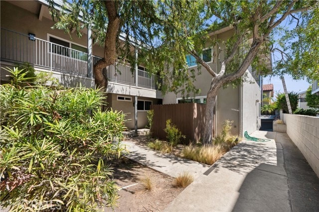 Building Photo - 100 S Guadalupe Ave