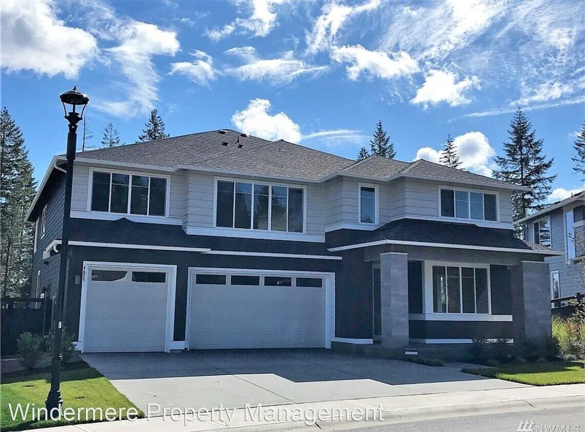Primary Photo - 4 br, 3.5 bath House - 4655 OLIVINE DRIVE SW