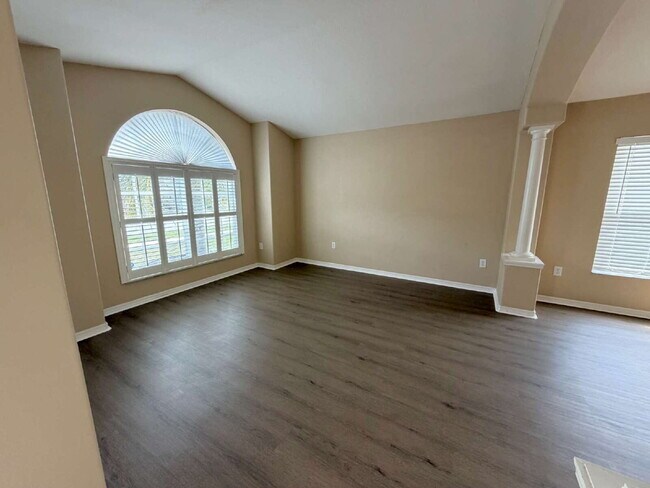 Foto del edificio - 24317 Summer Wind Ct