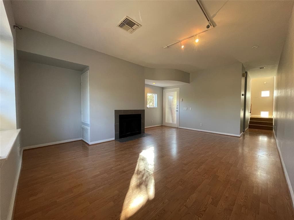 4004 Montrose Blvd Unit 38B, Houston, TX 77006 Condo for Rent in