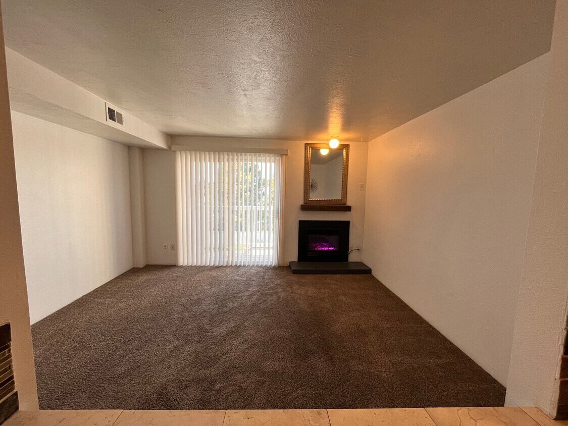 5676 Meadow Ln Unit 129, Ogden, UT 84403 Condo for Rent in Ogden, UT