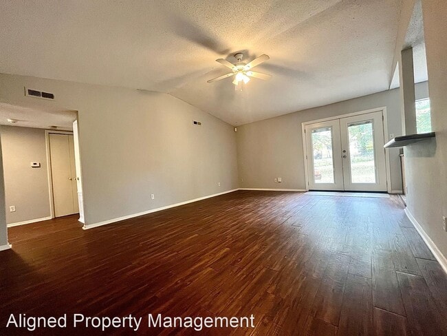 Building Photo - 3 br, 2 bath House - 1714 Charlotte Ct.