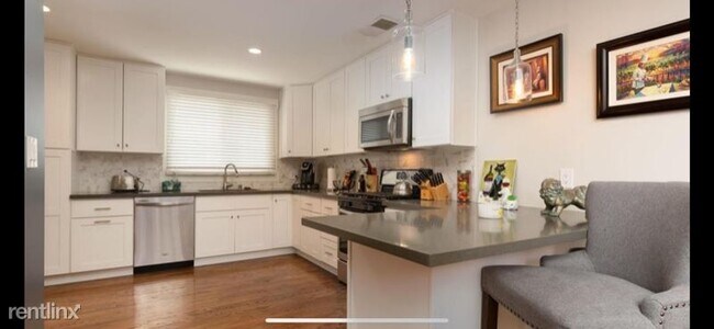 Foto del edificio - 3 br, 2 bath House - 6567 Carthage Street