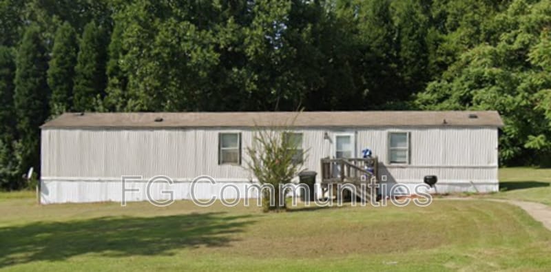 Primary Photo - 188 Golden Oaks Ln