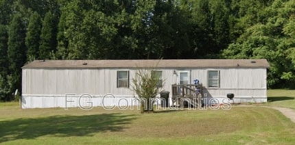 Building Photo - 188 Golden Oaks Ln