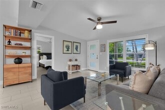 Building Photo - 2048 Harbor Ln