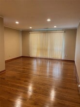 Building Photo - 2115 Gardenia Dr