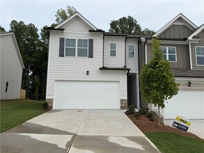 Building Photo - 36 Berryville Dr