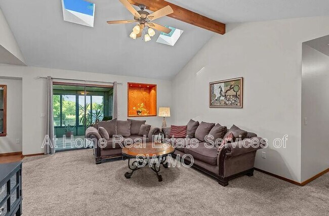 Building Photo - 3050 W Village Terrace