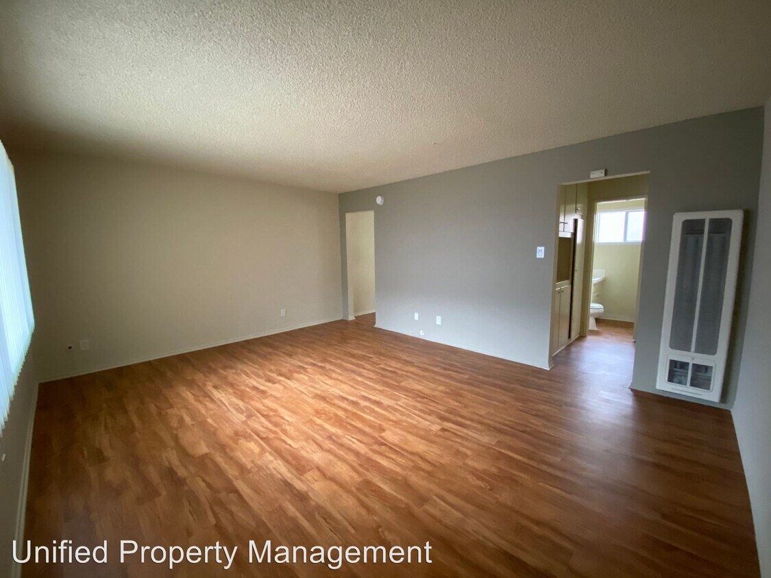 Foto principal - 17030 Yukon Ave