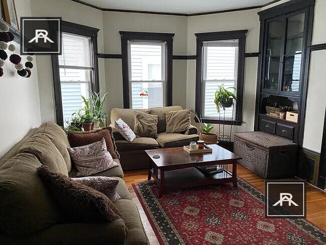 Foto del edificio - 3 bedroom in Brighton MA 02135