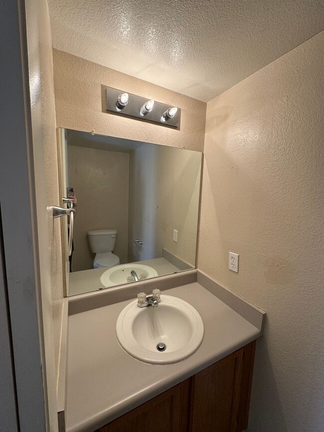 Photo - 2023 W Bloomfield Rd House