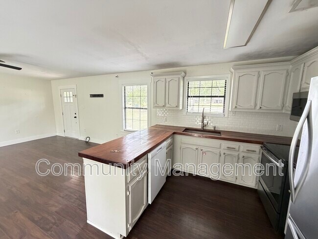 Foto del edificio - 11362 Cloverleaf Dr