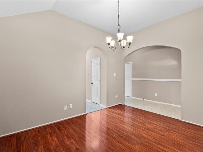 Foto del edificio - 214 Mammoth Springs Ln