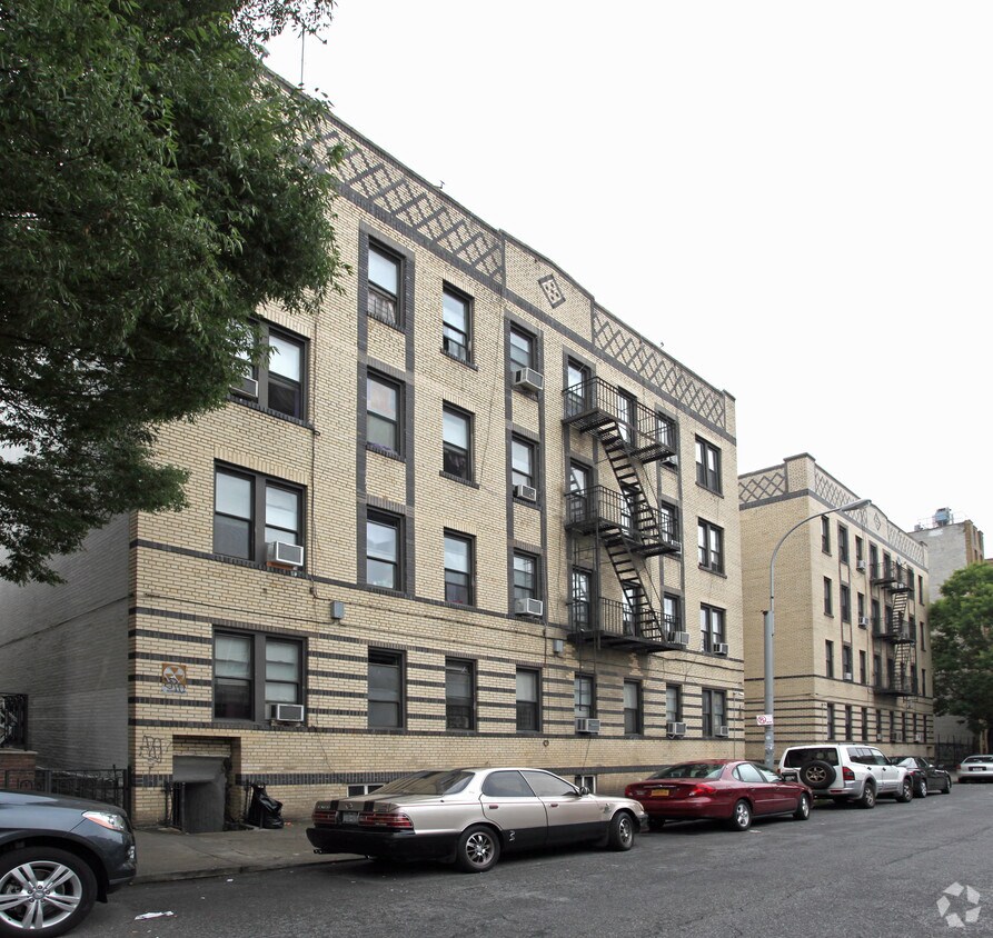 Primary Photo - 1729 67th St