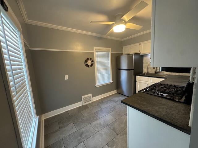 Foto del edificio - 4228 Harding Rd