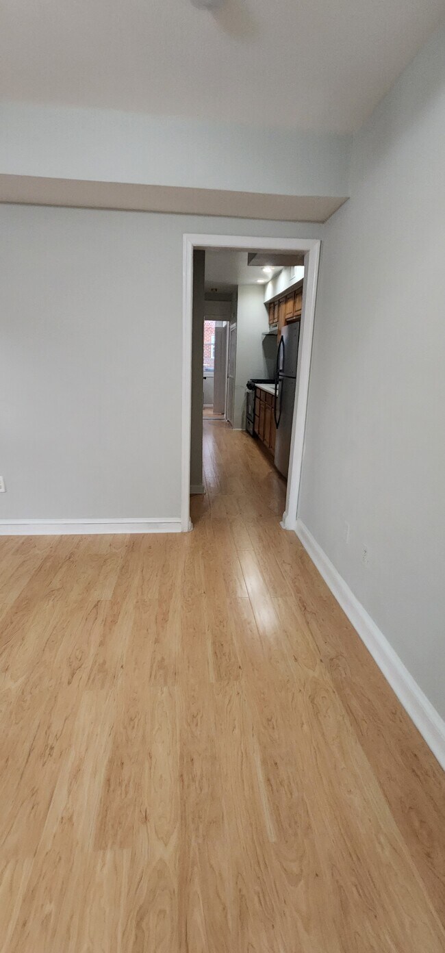 Foto del edificio - 4262 Clay St NE