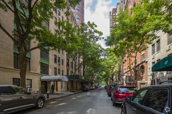50 W 67th St, Nueva York, NY 10023 - The Musician's Building