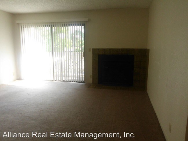 Building Photo - 2240 Notre Dame Blvd