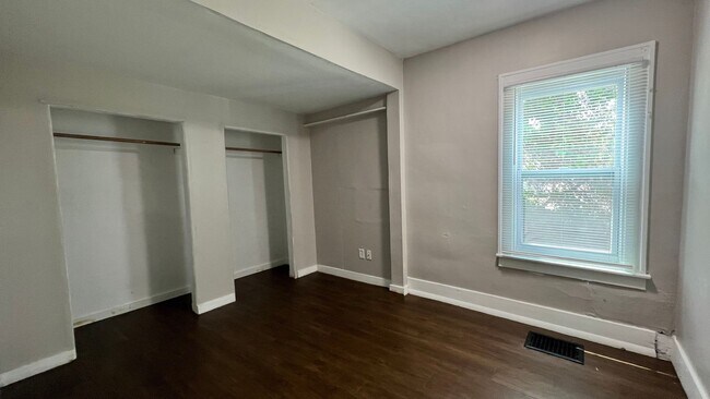 Foto del edificio - 357 Fox St SW