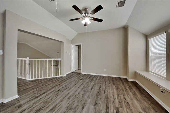 Foto del edificio - 17126 Hamilwood Dr